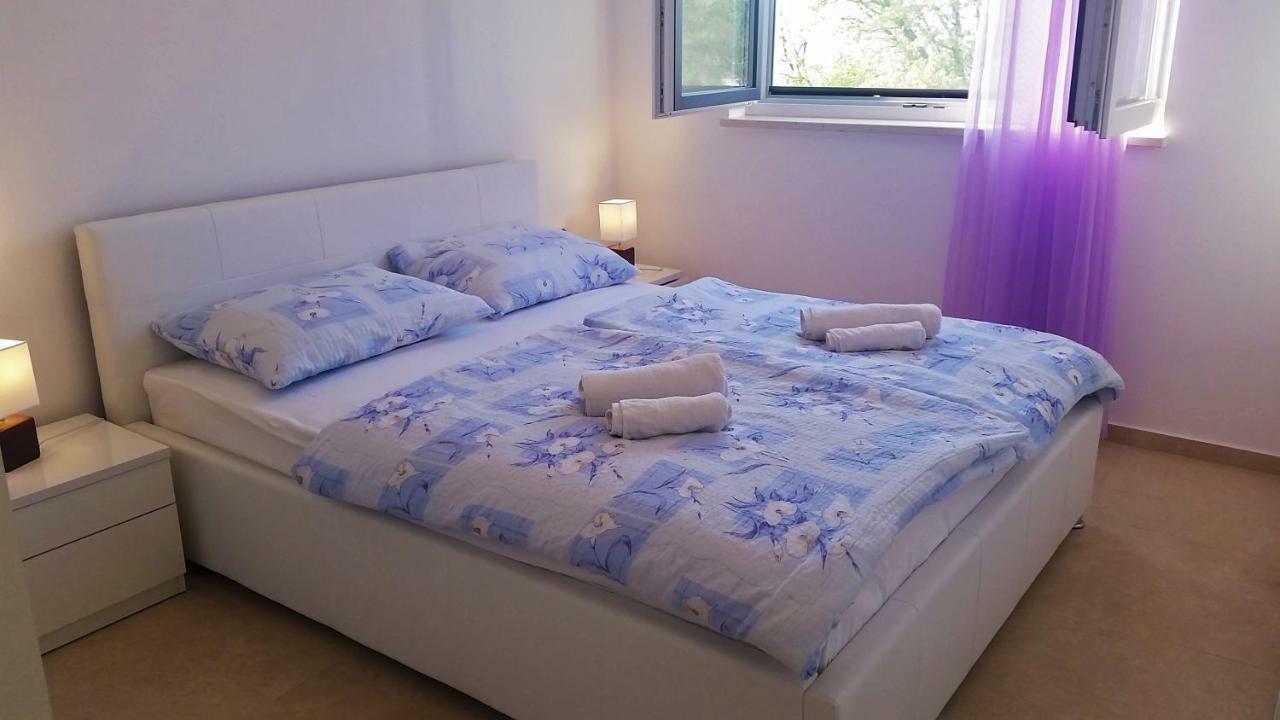 Apartment Villa Vala Malinska Ngoại thất bức ảnh